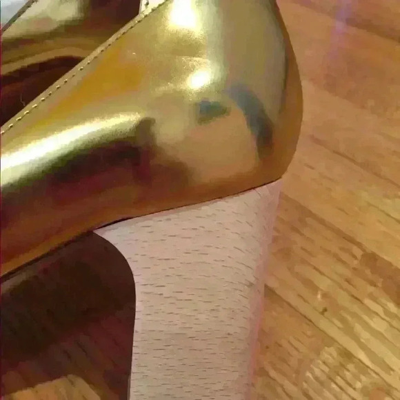 Chloe stacked heel shoes. Only wore few times - Picture 3 of 8